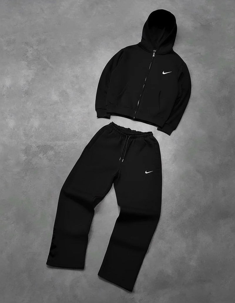Ensemble Nike Zip-Up Premium – Veste Zippée & Pantalon Sport Chic