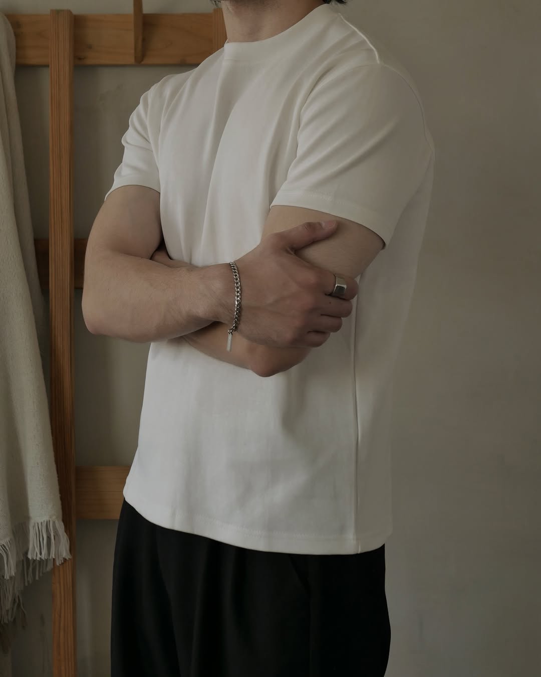 T-shirt Semi Oversize Premium – Style Moderne & Confort Quotidien